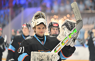 Евгений Прохоров: приятно, что главный клуб Беларуси захотел заключить со мной контракт. Но понимаю, чтобы быть на равных с голкиперами КХЛ, нужно каждый день становиться лучше