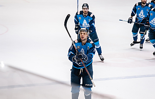 Александр Когалев забросил за две секунды до окончания основного времени и принес «Динамо-Алтай» победу над лидером ВХЛ