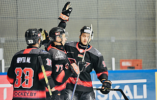 Три очка Данилы Лоя помогли «Ястребам» обыграть «Белсталь» во второй встрече полуфинальной серии плей-офф высшей лиги