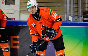 Два хоккеиста не прошли просмотр в «Шахтере» 