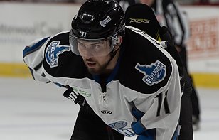 Евгений Оксентюк набрал 15-й балл в ECHL