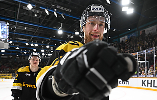 Голевая передача Александра Скоренова не спасла «Северсталь» от проигрыша нижегородскому «Торпедо»