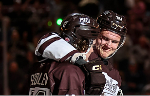 Илья Протас отметился голом и ассистом в последнем матче регулярки за «Херши» в АХЛ