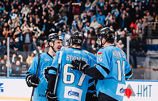 Скоренов забросил минскому «Динамо» в пятом матче подряд, но «зубры» победили «Северсталь», зрители увидели 11 шайб