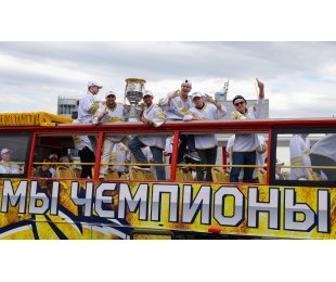 Белорусы Владислав Еременко и Данила Паливко приняли участие в чемпионском параде «Магнитки»