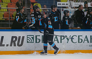 «Динамо-Шинник» на протяжении всей встречи не мог оторваться от «Атланта», но все же дожал соперника в овертайме