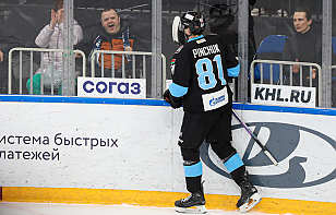Шайба Виталия Пинчука вошла в топ-3 голов КХЛ по итогам января