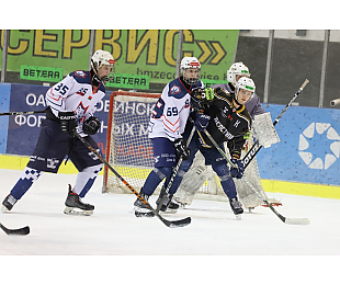 «Белсталь» в междунаодной паузе провела игровую тренировку с юниорской командой