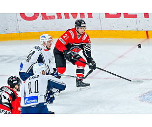 Шайба Владислава Кодолы помогла «Кузне» одолеть петербургское «Динамо»