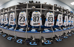 24 хоккеиста минского «Динамо» отправились в Ярославль на матч с «Локомотивом»