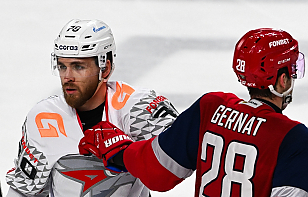 Игорь Мартынов забил гол, но «Авангард» уступил «Локомотиву» в матче Кубка Гагарина