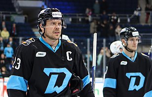 Минское «Динамо» на домашнем льду перебросало ЦСКА, но не сумело распечатать ворота гостей