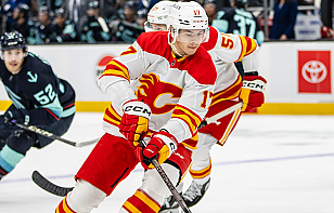 Егор Шарангович и Илья Соловьев вошли в ростер «Калгари» на матч против «Сиэтла»