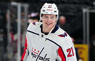 «Вашингтон» с Алексеем Протасом уступил «Виннипегу»