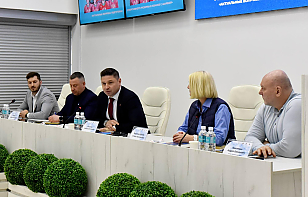 Александр Богданович принял участие в открытии научно-практической конференции «Актуальные вопросы подготовки спортивного резерва в хоккее с шайбой»