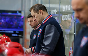 Иван Усенко: мы очень здорово боролись и выглядели в выездных матчах. С другой стороны, безобразно действовали перед домашними трибунами. Это непозволительно