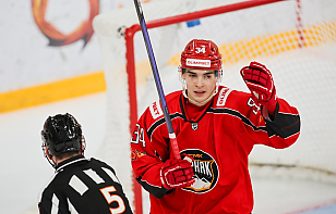 «Что бы ни делал, сколько бы ни работал – на лед выходить становилось все труднее». Максим Войтович – о причине неудачного сезона в ВХЛ и возвращении в «Гомель»