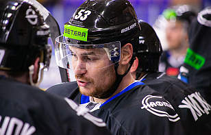 Павел Чернов продлил контракт с «Химиком»