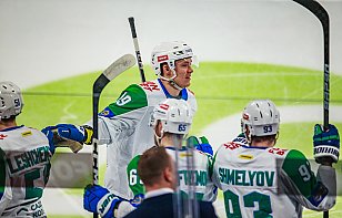 Иван Дроздов забросил шайбу и сделал голевую передачу в победном матче «Салавата Юлаева»