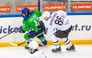 Владимир Сивирчуков забросил шайбу за «Белых медведей»