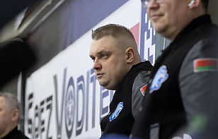 Роман Юпатов: был плотный хоккей на всех участках, хорошие скорости. Забили классные голы, поэтому довольны. Да, есть ошибки, есть над чем поработать