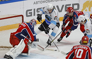Минское «Динамо» упустило перевес в счете и уступило в гостях ЦСКА, судьи не засчитали 2 гола «зубров», в том числе потенциальное 1000-е очко Шипачева в КХЛ