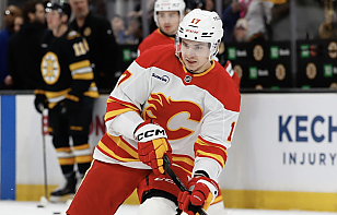 «Бостон» без Колячонка обыграл «Калгари» Шаранговича