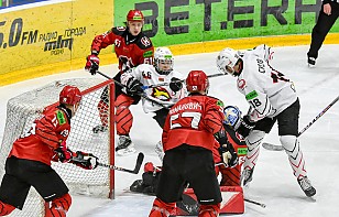 «Гомель» сделал камбэк с 0:2 и по буллитам одолел «Неман»