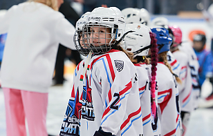 Стали известны ростеры команд «Белых» на Всемирный женский хоккейный матч