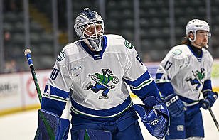 Гол и победный буллит Данилы Климовича, а также 23 сейва Никиты Толопило помогли «Абботсфорду» обыграть «Калгари» в АХЛ