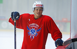 Александр Морозов прибыл на просмотр в «Славутич», Никита Ксенофонтов, Александр Волохов и Александр Кокарев покинул расположение команды