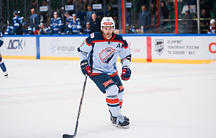 Результативная игра Захара Польшакова принесла «Кристаллу» победу в поединке с «Нефтяником»