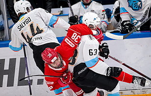 «Динамо-Шинник» не сумел распечатать ворота «Спартака» и позволил москвичам сравнять счет в серии первого раунда Кубка Харламова