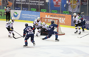 «Металлург» перевернул игру с «Гомелем» во втором периоде и сравнял счет в серии