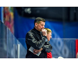 Денис Гроть: в целом, игра понравилась. Однако начало получилось скомканным, хотя и в большинстве забили, но слаженных действий маловато было