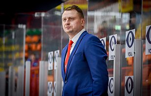 Сергей Колосов останется главным тренером «Прогресса» в следующем сезоне