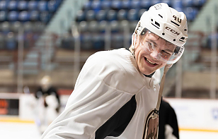 Илья Протас отметился голевой передачей в матче АХЛ