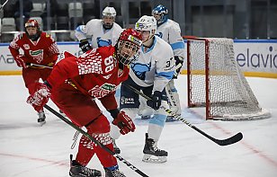 Юношеская сборная Беларуси одержала вторую победу в финальной серии, команды забросили семь шайб