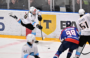 «Динамо-Шинник» всухую одолел «Сахалинских акул»