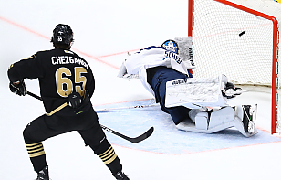 Егор Чезганов набрал два очка в третьем матче КХЛ подряд