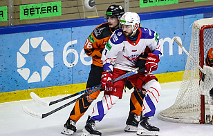 «Славутич» в гостях одолел «Шахтер», команды забросили 11 шайб