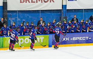 «Брест» отличился в каждом из периодов и одолел «Неман». Городецкий во второй игре подряд оформил шатаут