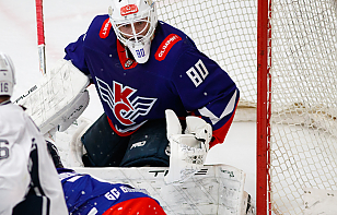 19 сейвов Егора Ходина помогли «Крыльям Советов» одолеть «Динамо-Карелию» и оформить путевку в плей-ин. Юрий Руммо отметился голевой передачей в матче против «Алмаза» 