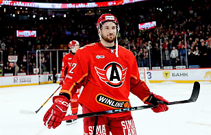 Роман Горбунов забросил шайбу «Авангарду», Сергей Сапего заработал голевую передачу в матче против «Спартака»