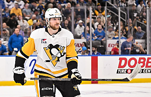 «Питтсбург» с Ильей Соловьевым в результативном поединке уступил «Сент-Луису»