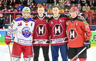 Александр Малявко: старался себя сдержать, но не получилось. Еще включили видео с памятными моментами нашей игры. Вспоминаешь их – и накатывают слезы