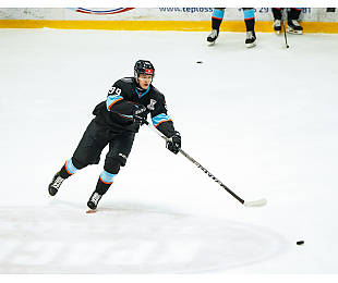 Глеб Корзун провел 100 матчей в МХЛ