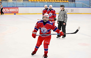 В Кубке хоккейных школ вступают в борьбу команды 2009 года рождения