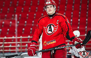 Даниил Карпович продолжит выступать за «Автомобилист»