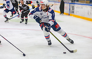 Даниил Омелюсик набрал два очка в матче с «Ижсталью»